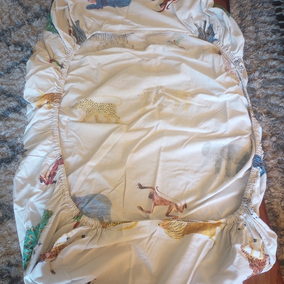 Eric Carle zoo nursery tapestry and crib sheets - Picture 3 of 4